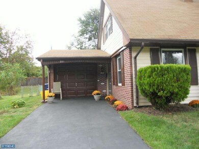 40 Plumtree Ln, Willingboro, NJ 08046 - photo 2