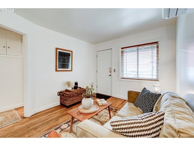 488 B St, Independence, OR 97351 - photo 7