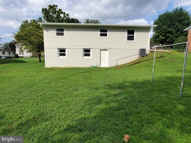 808 W 15th St, Front Royal, VA 22630 - photo 6