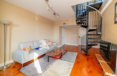 604 S 3rd St unit 804, Louisville, KY 40202 - photo 5
