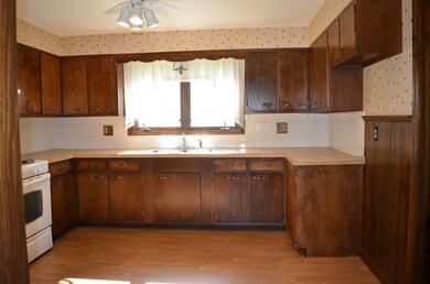 16 Ridge Rd, West Brookfield, MA 01585 - photo 5