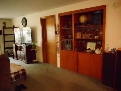 1052 Glengrove Ave, Central Point, OR 97502 - photo 2