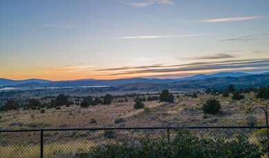 240 Skyridge Dr, Klamath Falls, OR 97603 - photo 6