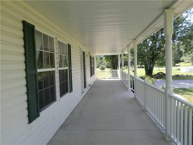 Patio/Deck. Spacious front covered porch - bring t
