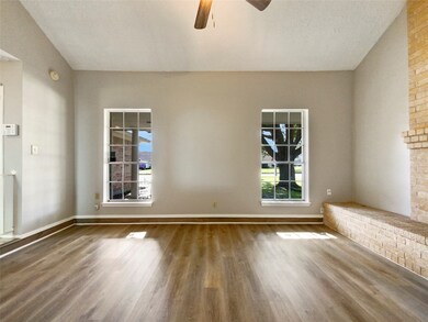 6818 Desert Rose Ln, Houston, TX 77086 - photo 6