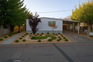 9426 Tamarisk Ave unit 21, Hesperia, CA 92345 - photo 2