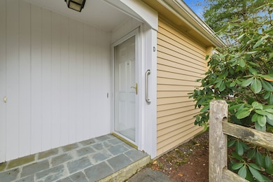 20 Comstock Ave unit 3D, Ivoryton, CT 06442 - photo 3