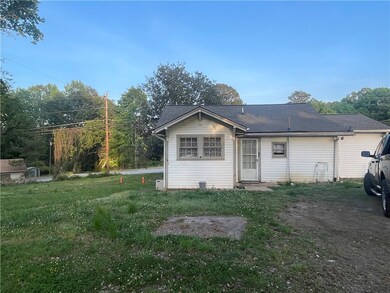 100 Razorback Ln, Walhalla, SC 29691 - photo 2