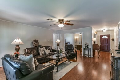 8306 Hazen St, Houston, TX 77036 - photo 6