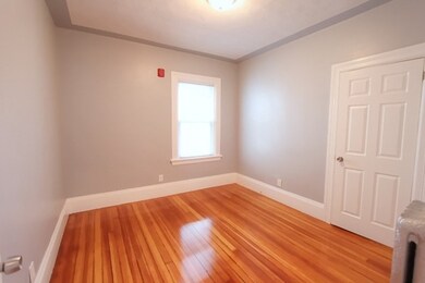 827 Main St unit 2, Pawtucket, RI 02860 - photo 3
