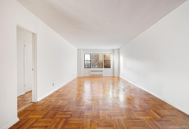 3130 Grand Concourse unit 2J, Bronx, NY 10458 - photo 4