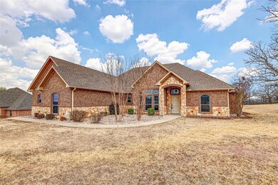 161 Ellis Spring Dr, Weatherford, TX 76085 - photo 2