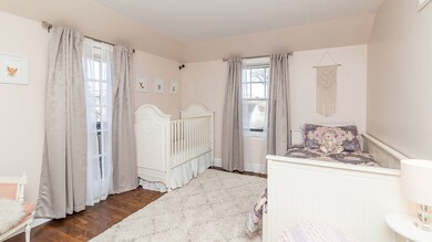 281 S Lawndale Ave, Elmhurst, IL 60126 - photo 7