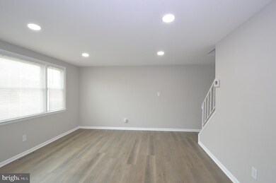 967 Circle Dr, Halethorpe, MD 21227 - photo 4