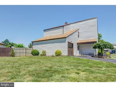 24 Robertson Rd, East Windsor, NJ 08520 - photo 3