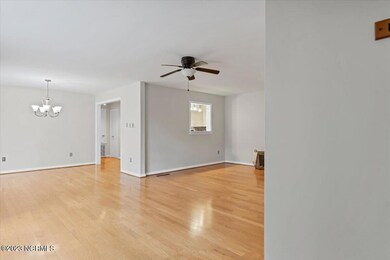 01-10 Pinehurst Manor Rd._1