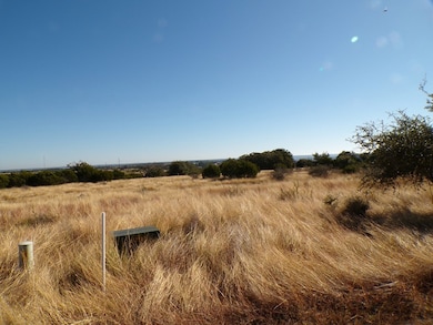 196 Las Brisas Dr unit 7, Kerrville, TX 78028 - photo 3