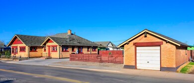 400 W Fourth St, Winslow, AZ 86047 - photo 2