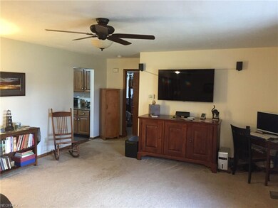 735 Lafayette Blvd, Sheffield Lake, OH 44054 - photo 2