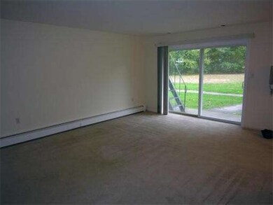 70 Edgelawn Ave unit 2, North Andover, MA 01845 - photo 4
