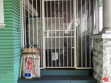 2105 Crenshaw Blvd, Los Angeles, CA 90016 - photo 3