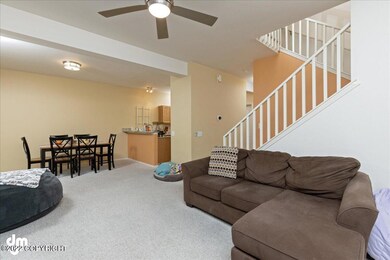 05-Living Room 20220115-DW-4994
