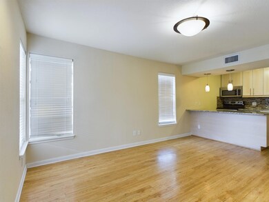 7685 Northcross Dr unit 605, Austin, TX 78757 - photo 3