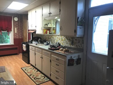 1641 E Derry Rd, Hershey, PA 17033 - photo 3