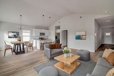 5032 Pinson St, Fort Worth, TX 76105 - photo 3