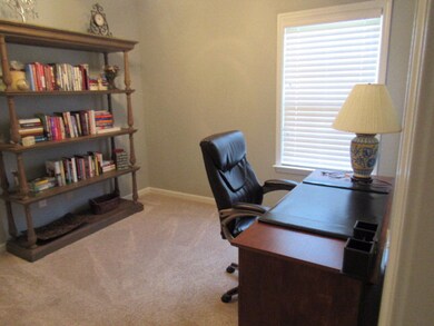 Bedroom/Office