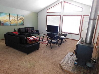 621 Keddie St, Fallon, NV 89406 - photo 2