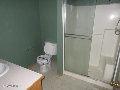 566-093103-bath 2 (2)