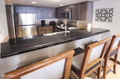 st_james_kitchen_1