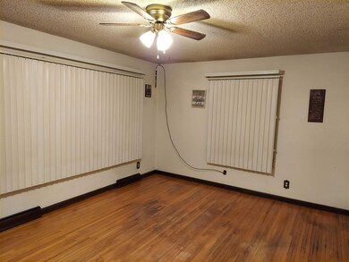 1290 Scott Ave, Waterloo, IA 50701 - photo 7