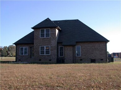 57 Lexington Cir, Manchester, TN 37355 - photo 2
