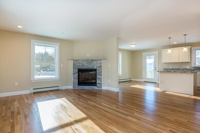 23 Van Vechten St Portland ME-large-003-
