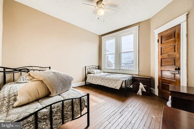 3415 W Franklin St, Baltimore, MD 21229 - photo 5