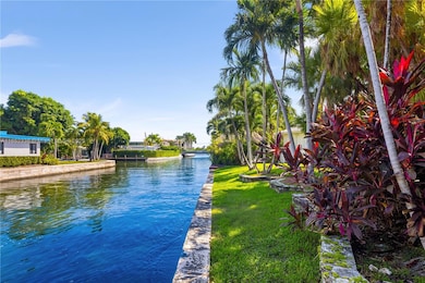 7975 Biscayne Point Cir, Miami Beach, FL 33141 - photo 6