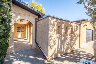 4904 Crestwood Dr, Farmington, NM 87402 - photo 2