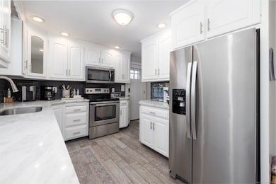 109 Dogwood Ln, Bristol, CT 06010 - photo 7