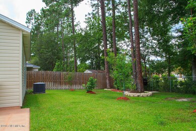 11962 Alexandra Dr, Jacksonville, FL 32218 - photo 4