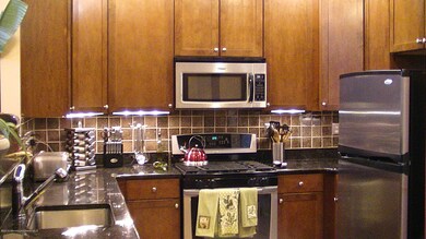 904 Abby Rd unit 904, Middletown, NJ 07748 - photo 4