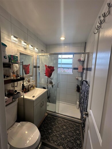 152-42 Melbourne Ave unit 239B, Flushing, NY 11367 - photo 6