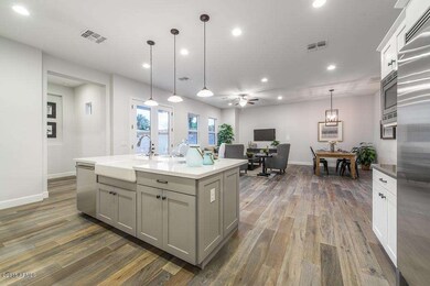 3432 E Clarendon Ave, Phoenix, AZ 85018 - photo 7