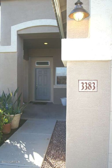 02-Front Walkway-Entry