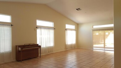 8635 S Los Feliz Dr, Tempe, AZ 85284 - photo 5