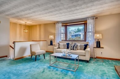 6 Princeton Rd, Burlington, MA 01803 - photo 3