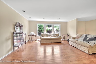 05-LIVING ROOM
