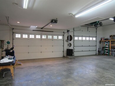 128 Louisa St, Gates, OR 97346 - photo 5