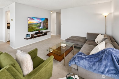 Grandview Bldg unit 1404, Seattle, WA 98121 - photo 2